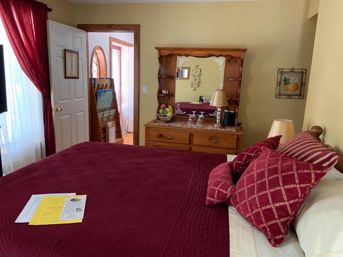 Weatherpine Inn Niagara-on-the-Lake Eksteriør billede
