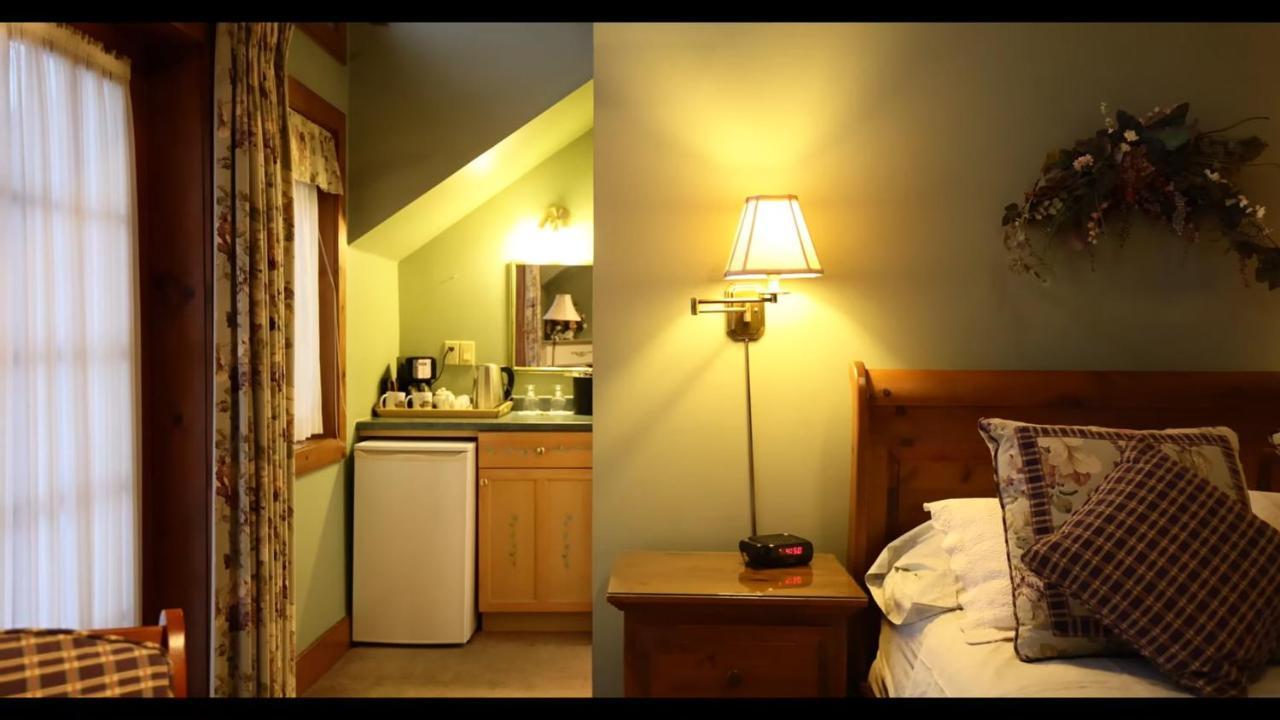 Weatherpine Inn Niagara-on-the-Lake Eksteriør billede