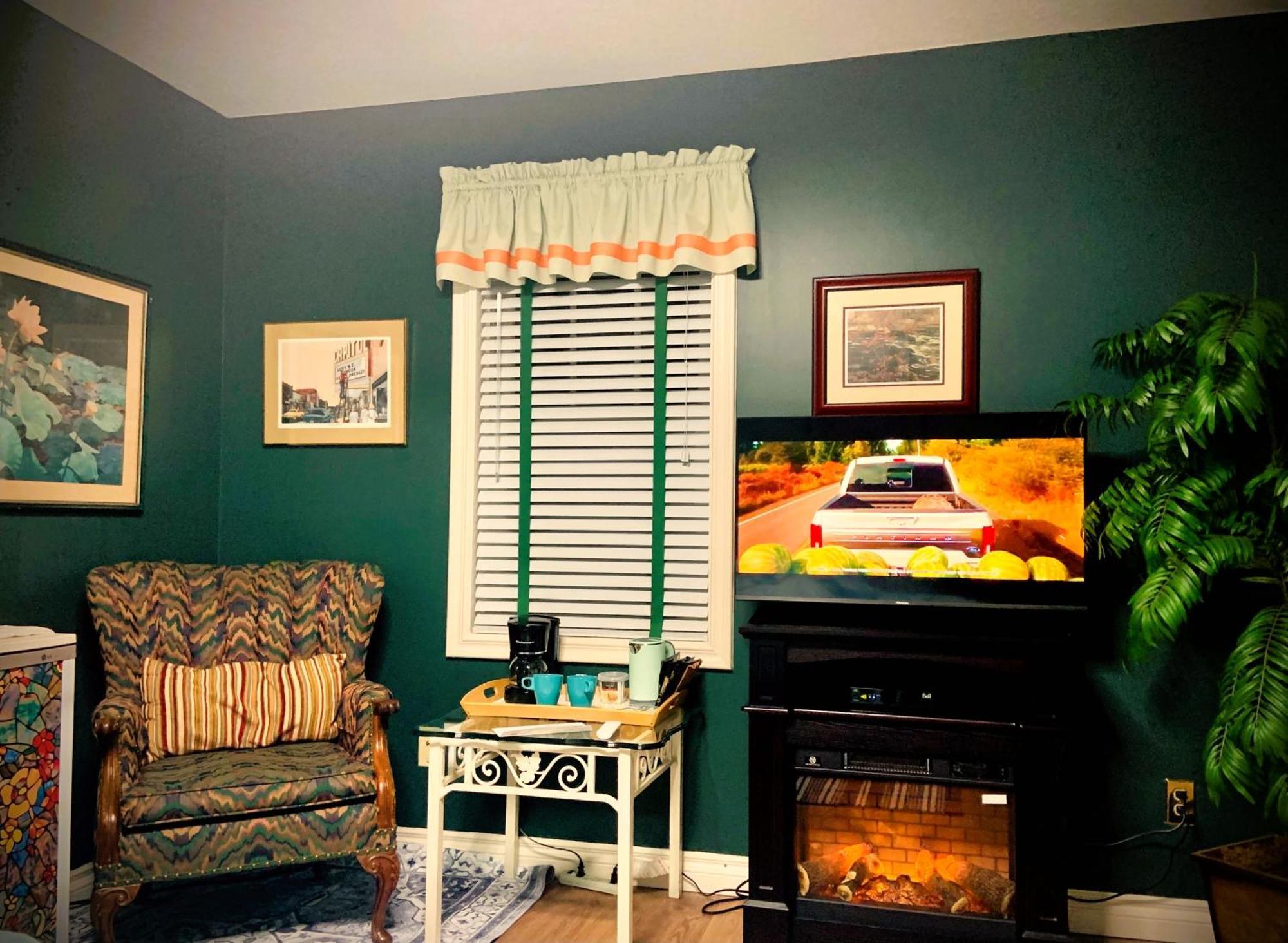 Weatherpine Inn Niagara-on-the-Lake Eksteriør billede