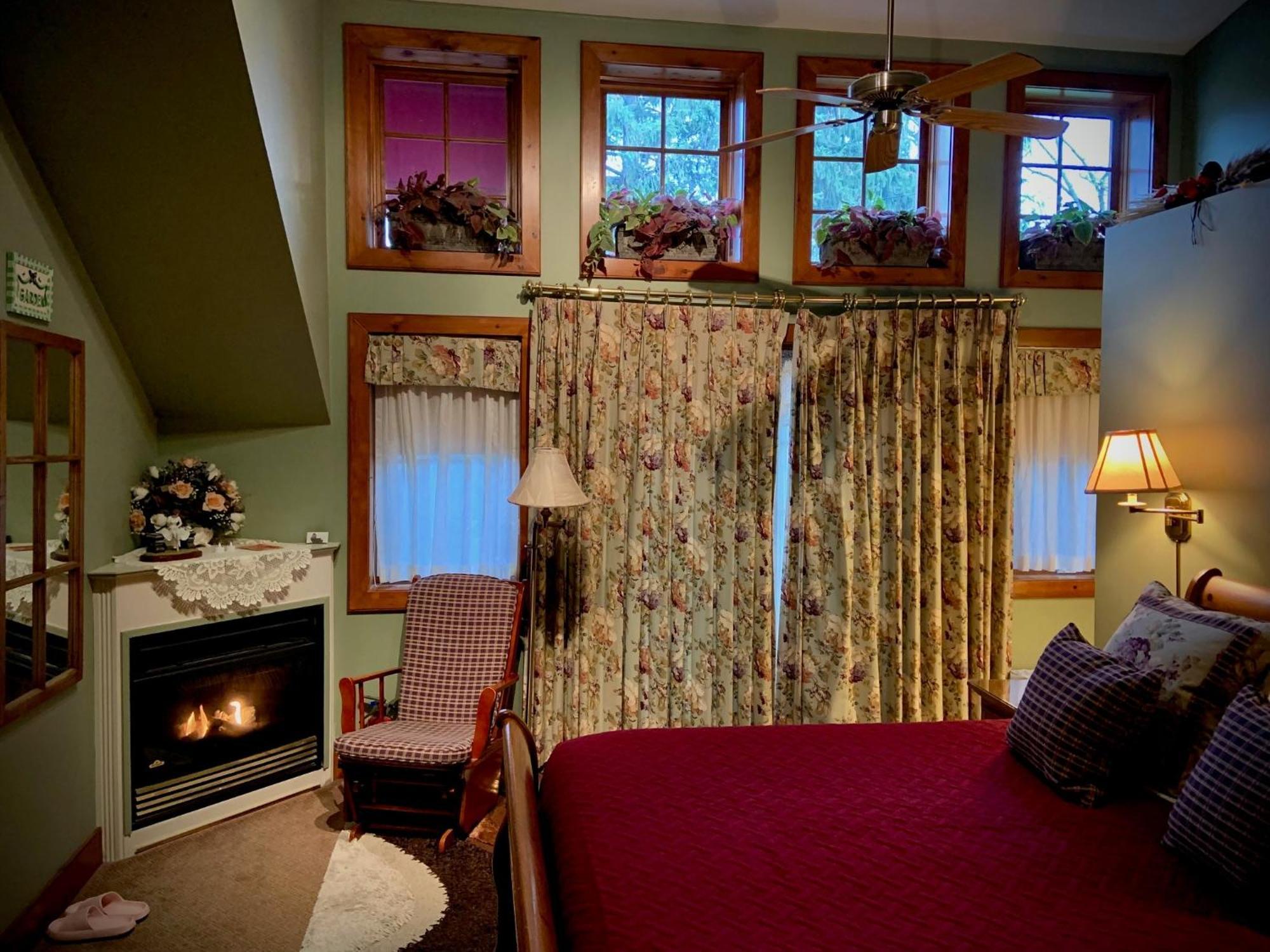 Weatherpine Inn Niagara-on-the-Lake Eksteriør billede